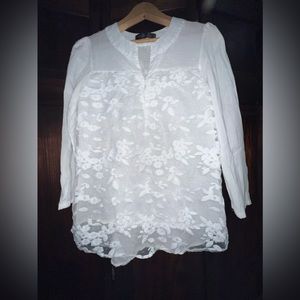 Zanzara white embroidered‎ top size small